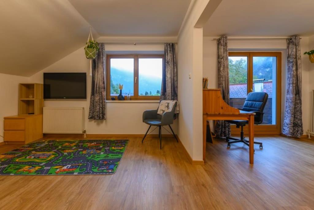Family Apartment Бад Гоисерн Экстерьер фото